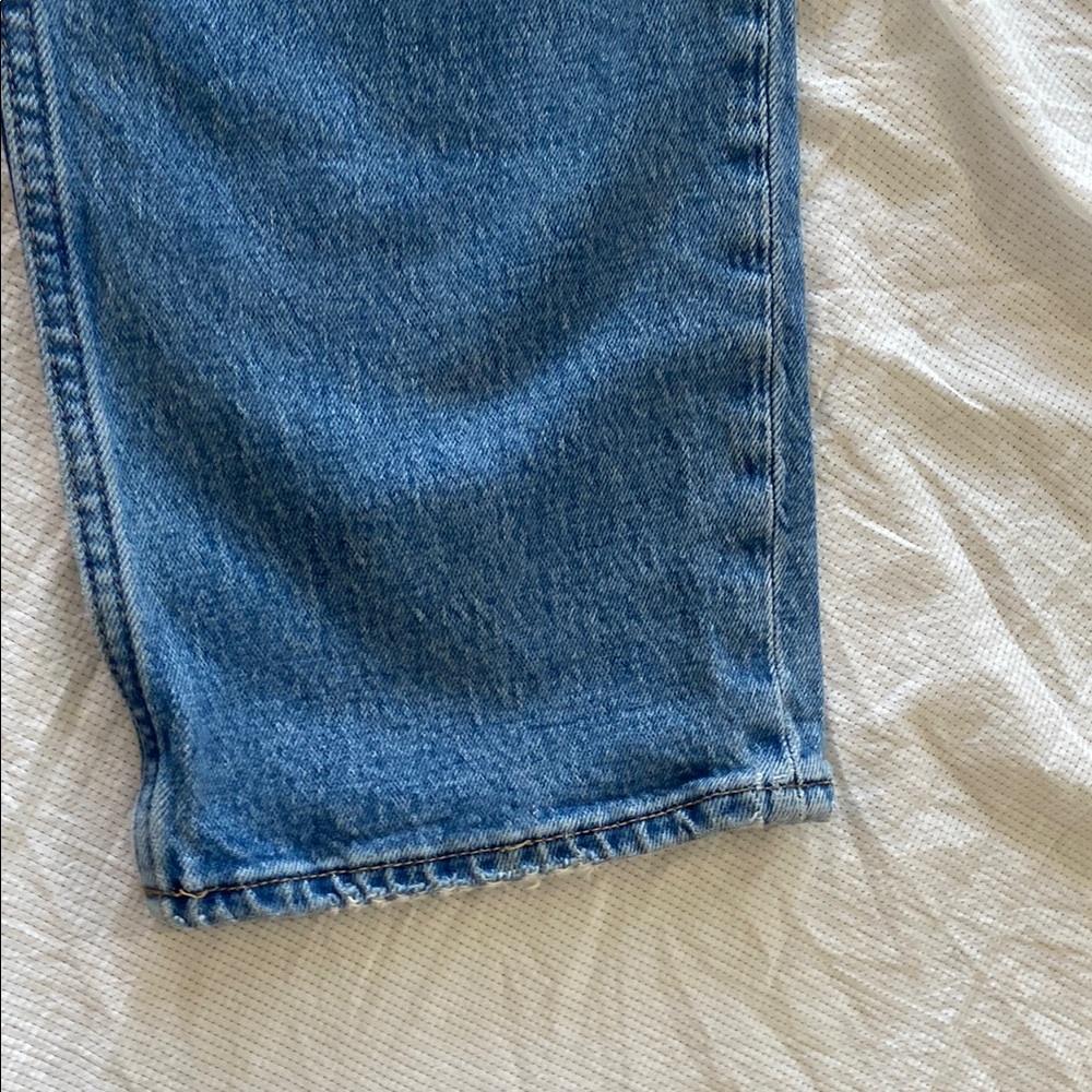 Abercrombie & Fitch 90s Straight Ultra High Rise Jeans - Picture 10 of 16
